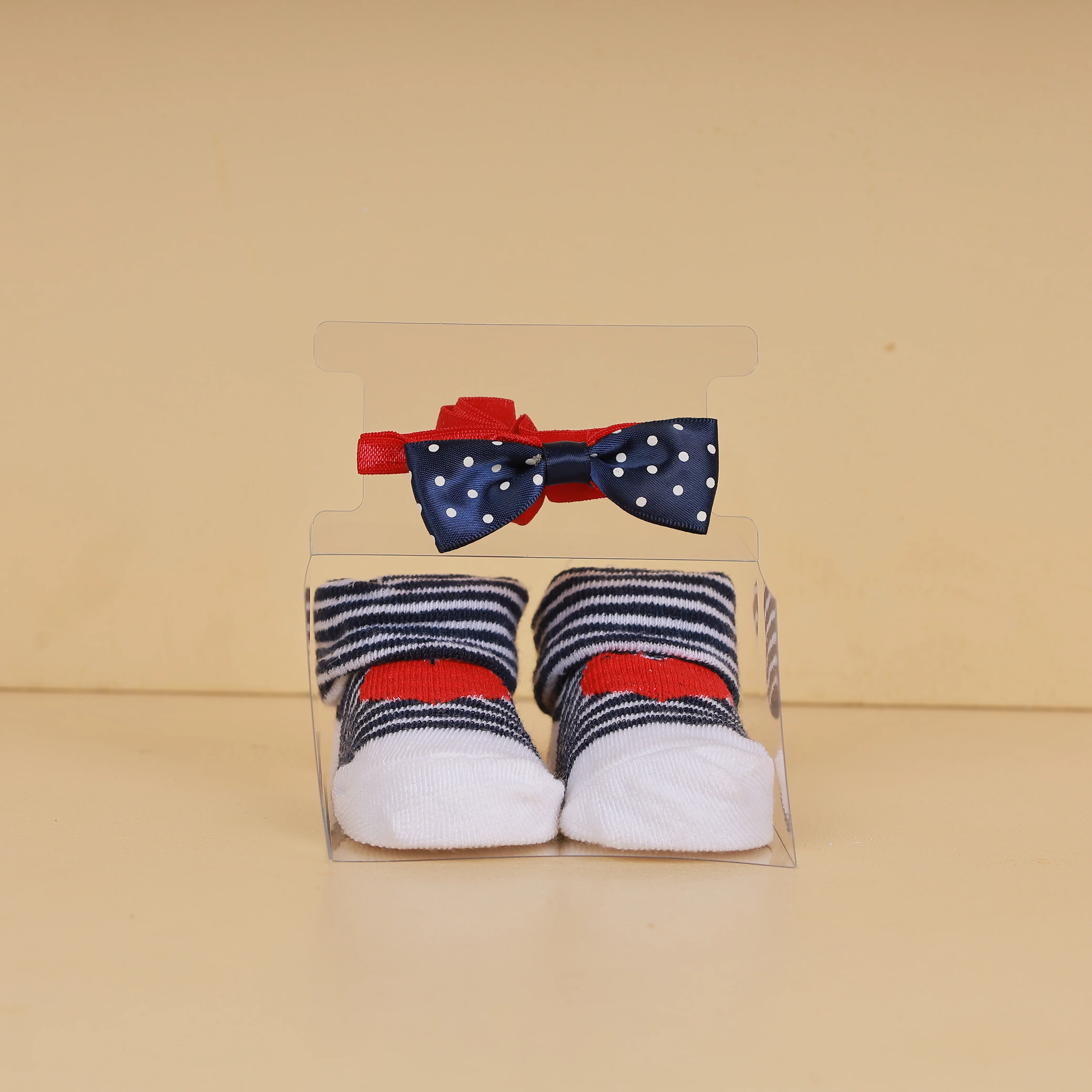 Zubaida's Adorable 6 Pcs Socks & Headbands Coordinated Set - Image 5
