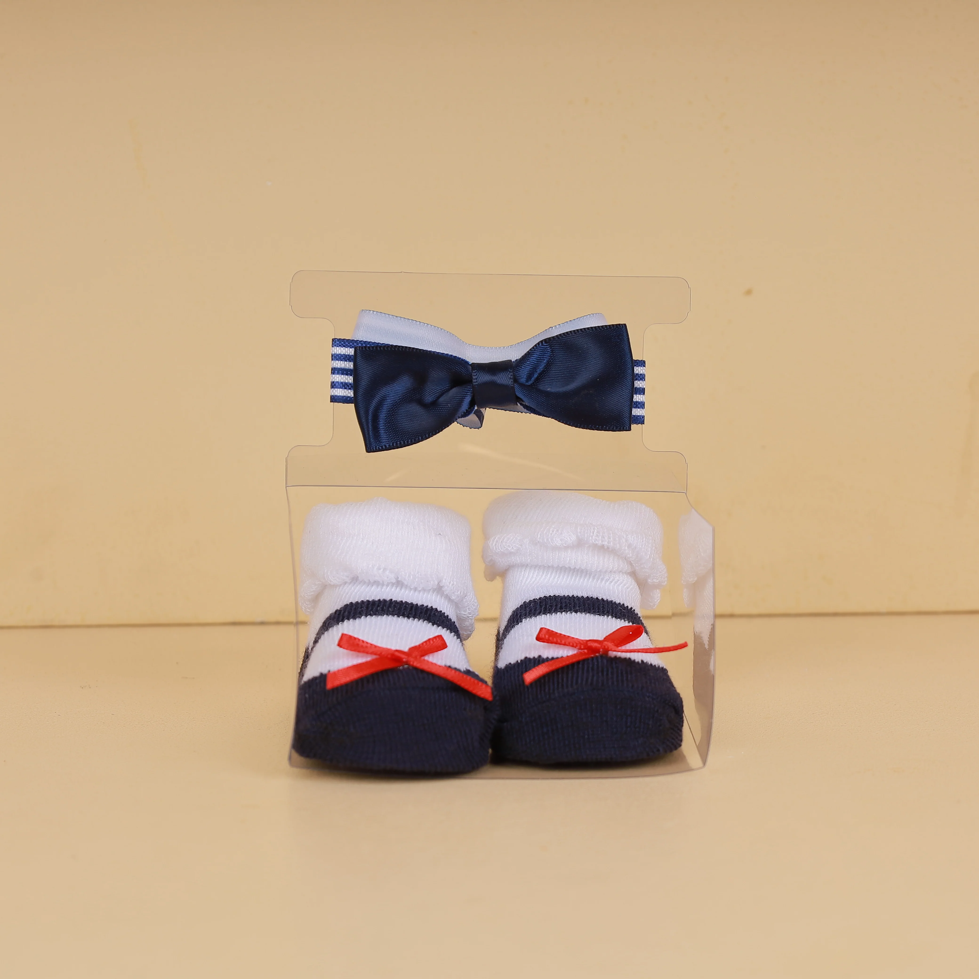 Zubaida's Adorable 6 Pcs Socks & Headbands Coordinated Set - Image 6