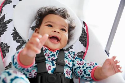 Graco® Cozy Duet™ 2-in-1 Swing + Rocker 1V49AZE 1945408 at Zubaidas Official™ Pakistan - Image 3
