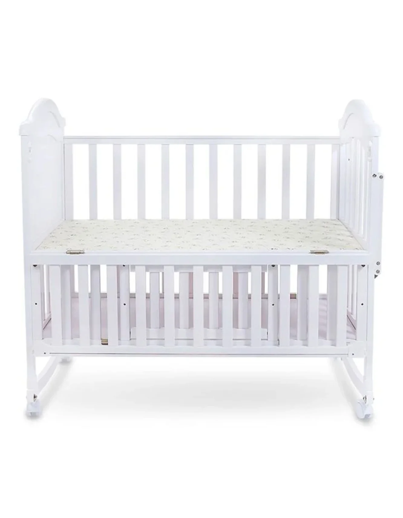 Tinnies® Wooden Cot White T901 034 at Zubaidas Official™ Pakistan - Image 3