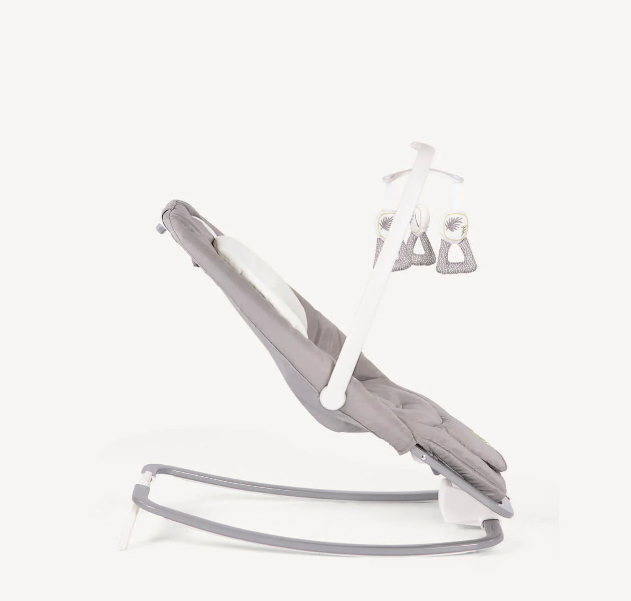 Joie Compact Rocker & Bouncer Dreamer™ Fern B1207BAFRN000 at Zubaidas Official™ - Image 4