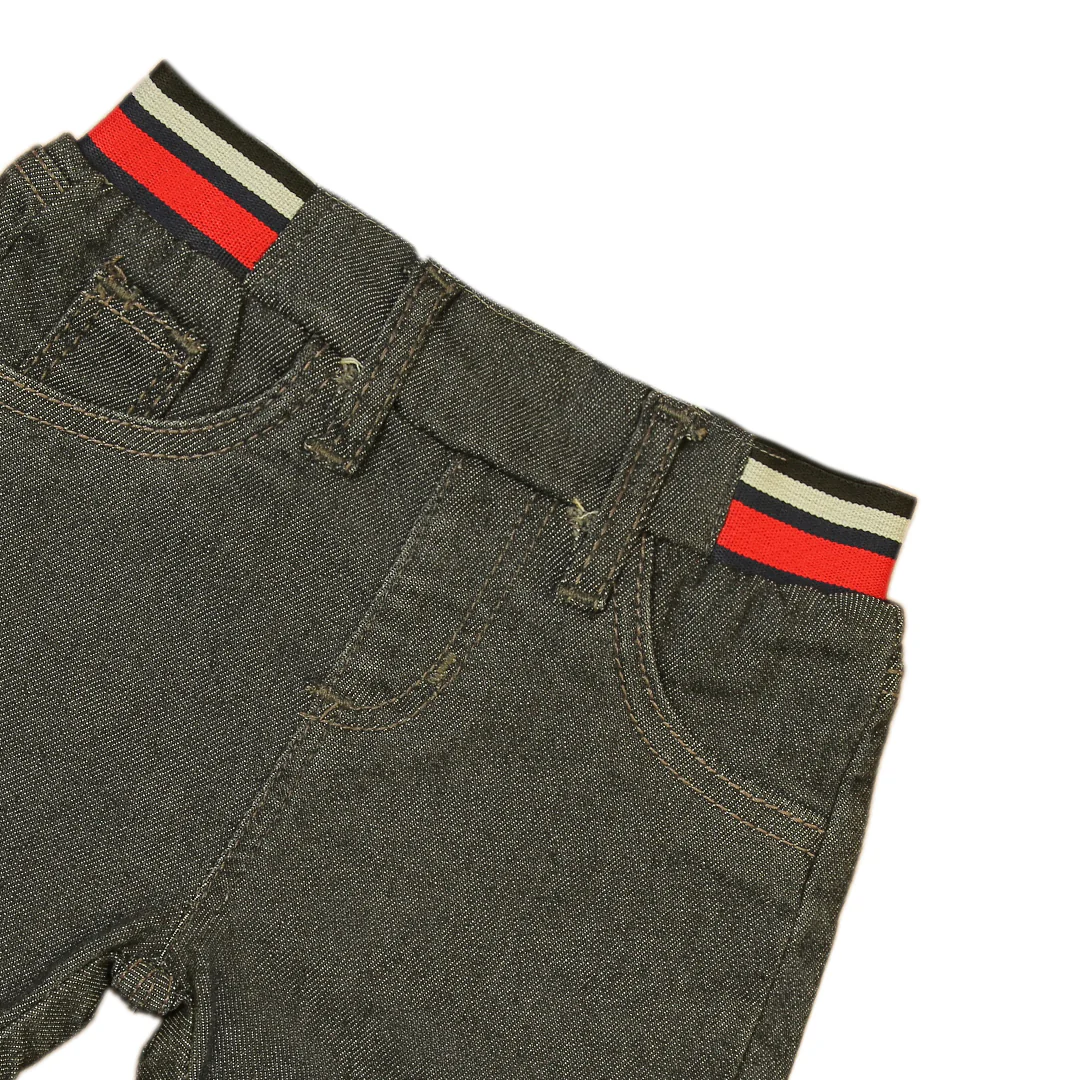 Zubaida's Classic Denim Shorts - Image 2