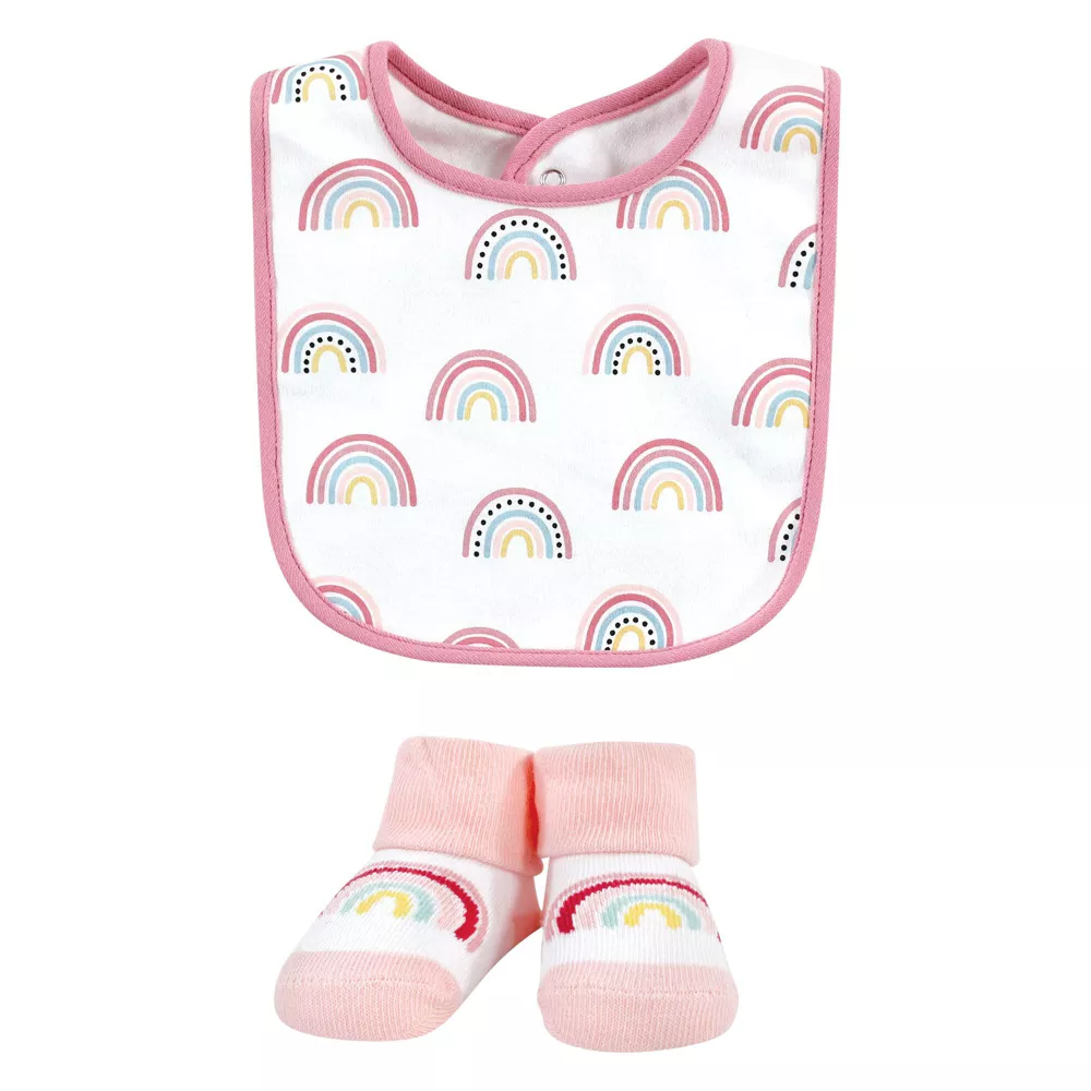 Zubaida's Adorable 5 Pcs Socks & Bibs Coordinated Set - Image 3