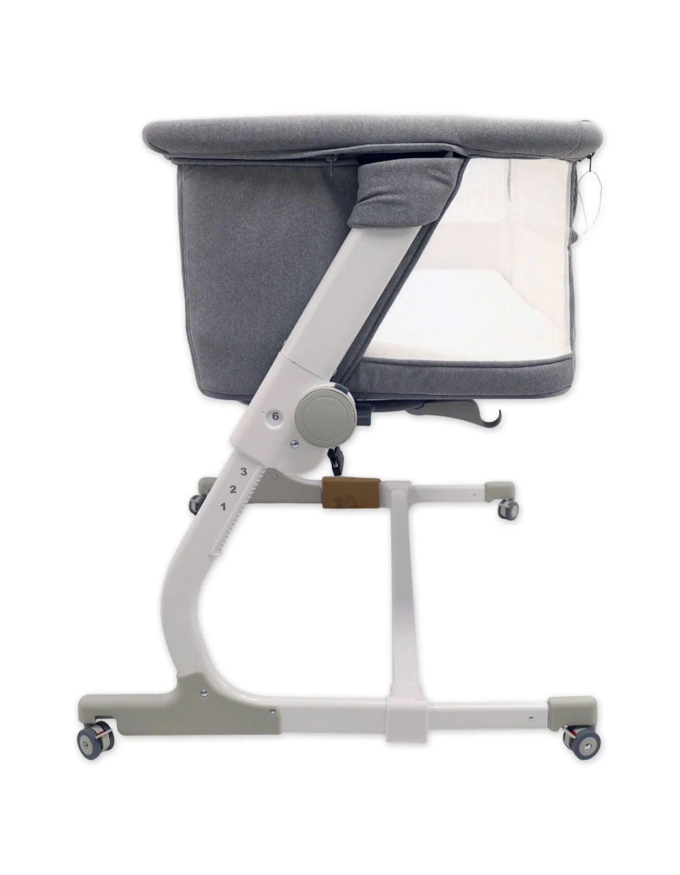 Bambies Baby Co-Sleeper Bassinet at Zubaidas - Image 5