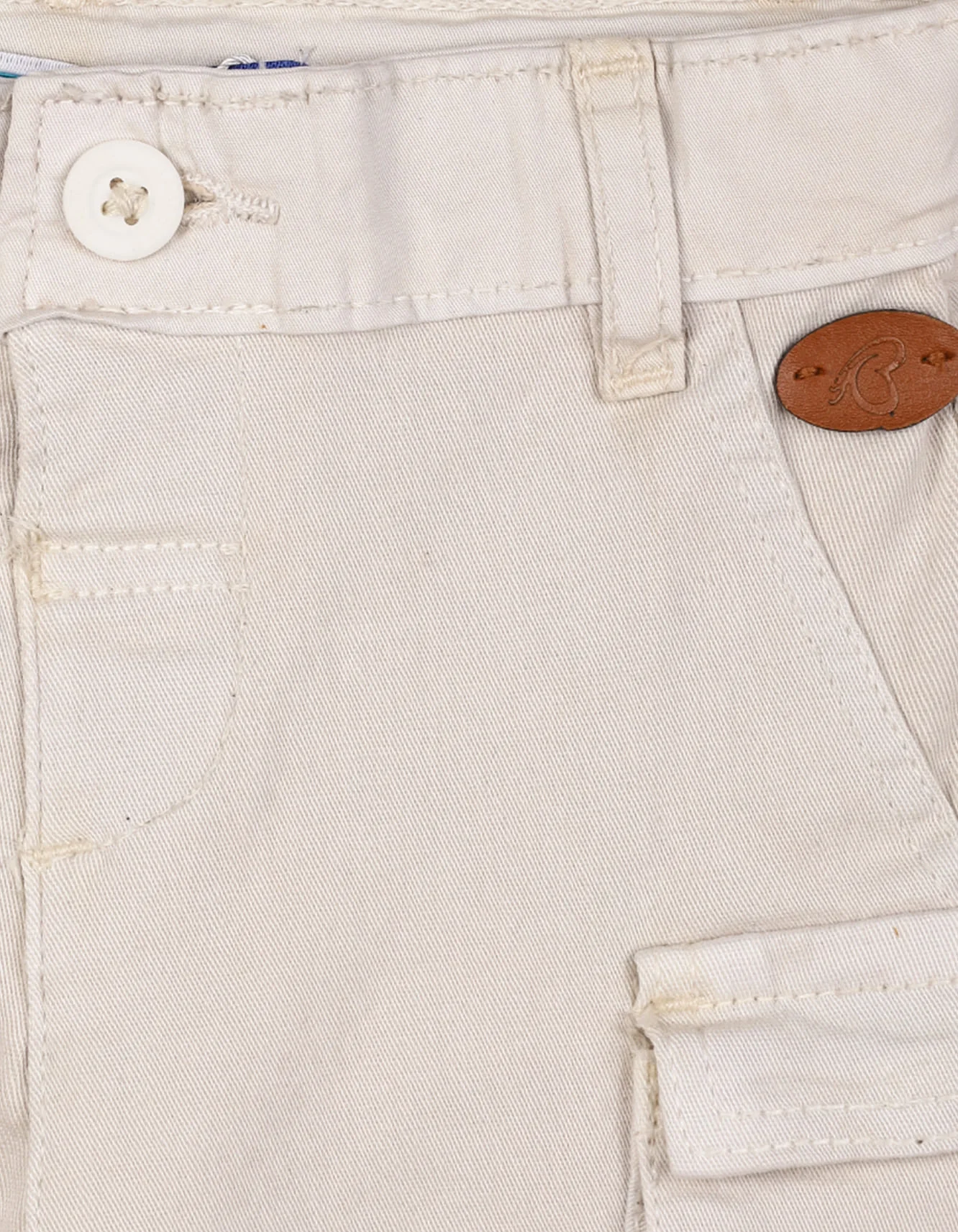 Zubaida's Versatile "Explorer's Essential" Cargo Shorts - Image 3