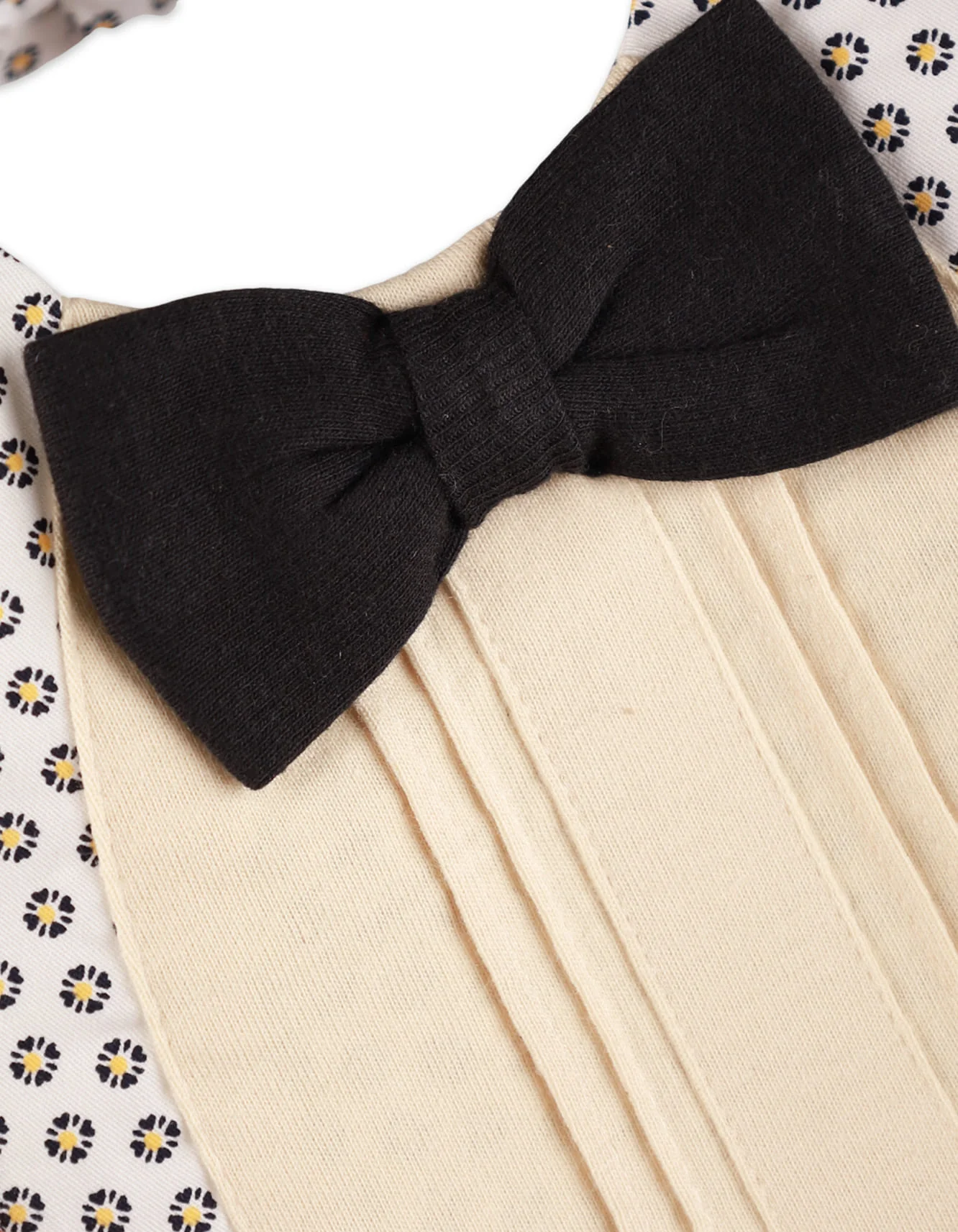 Zubaida's Formal Bib for Boys - Image 2