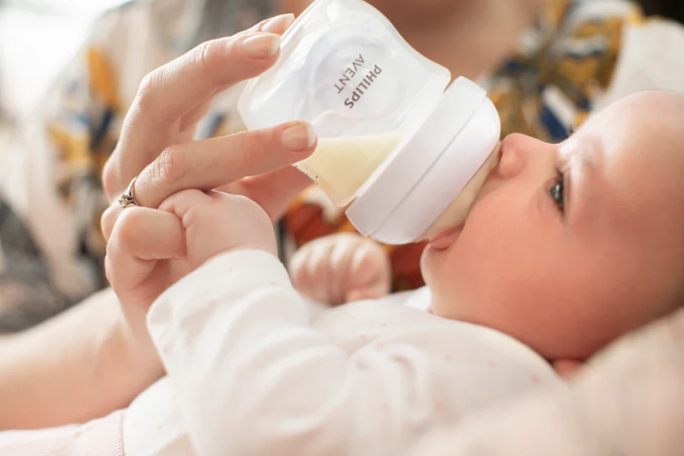 Philips Avent Natural Response Bottle 4oz/125ml Pack of 2 SCY900/02 at Zubaidas Official™ Pakistan - Image 2