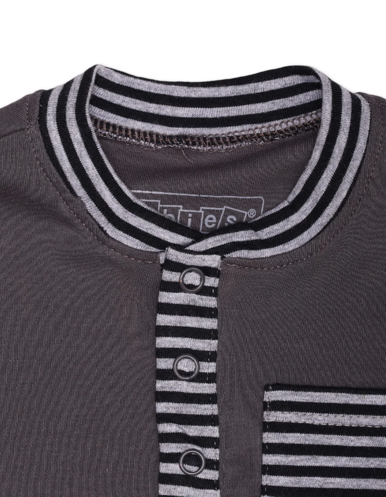 Zubaida's Contrast Collar & Pocket Romper - Image 2