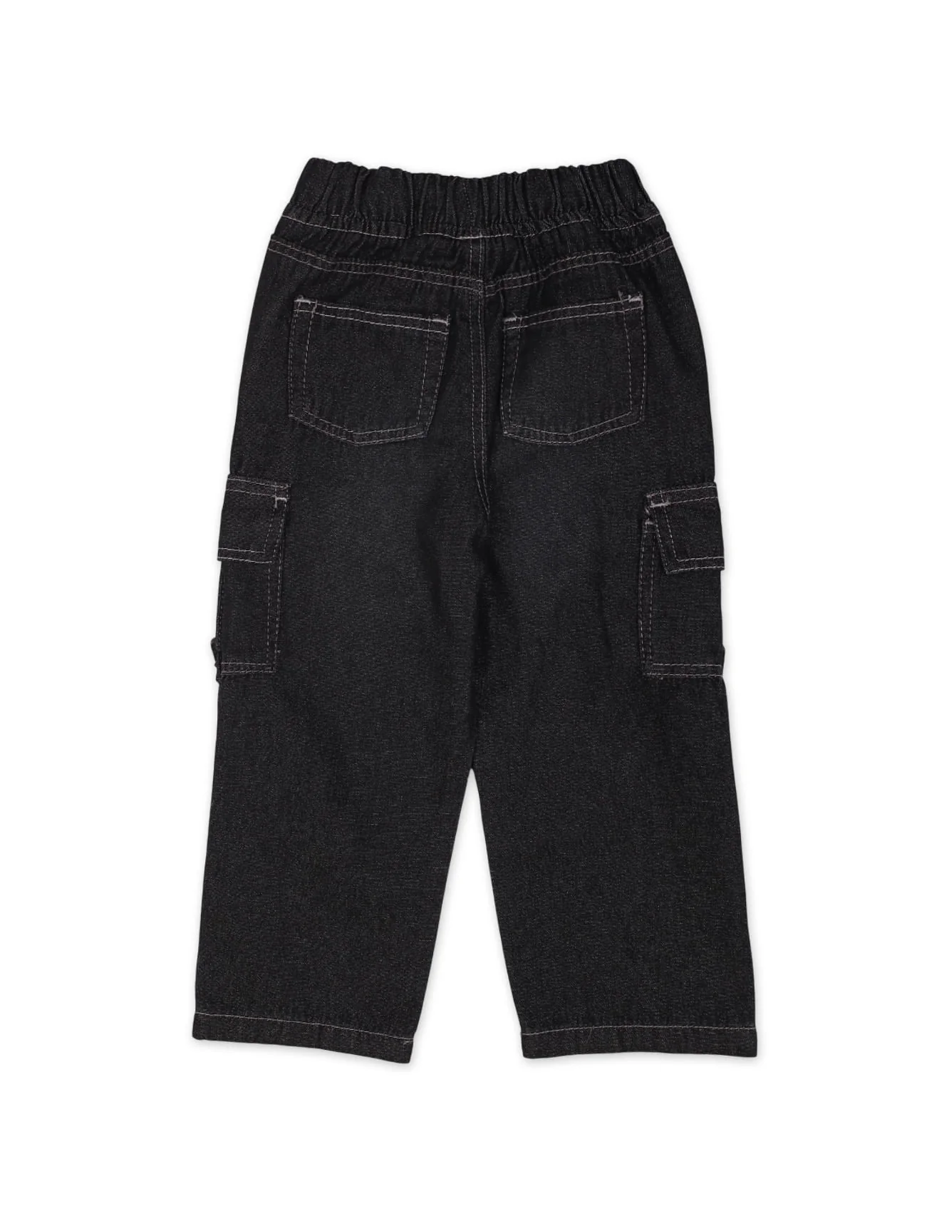 Zubaida's Three-Quarter Cargo Shorts - Image 3